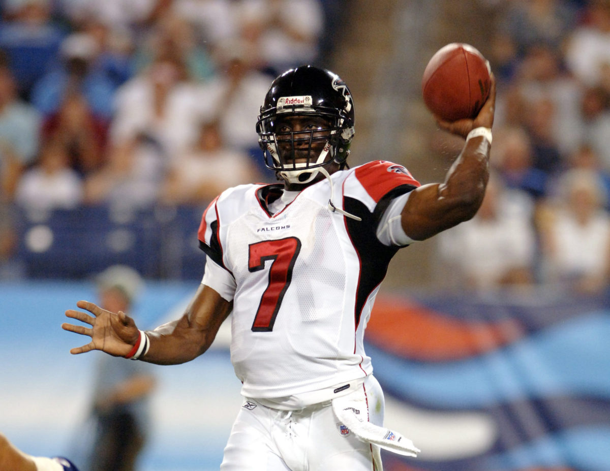 Michael Vick throwing a pass.