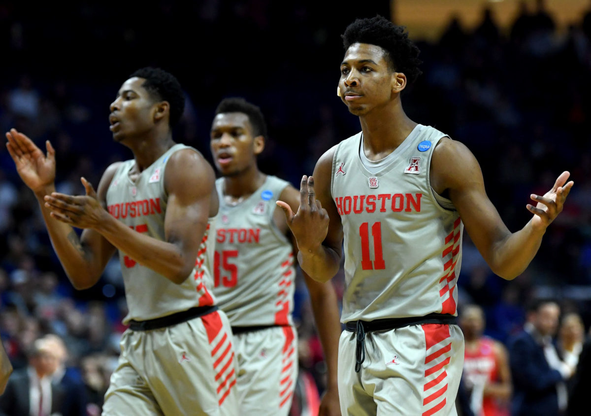 houston players at the 2019 ncaa tournament