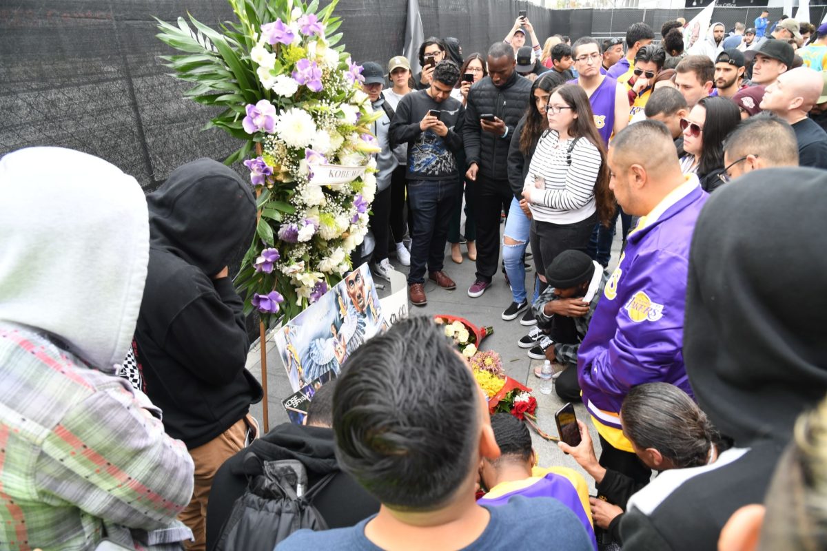 Kobe Bryant fans pay respect following the death news.