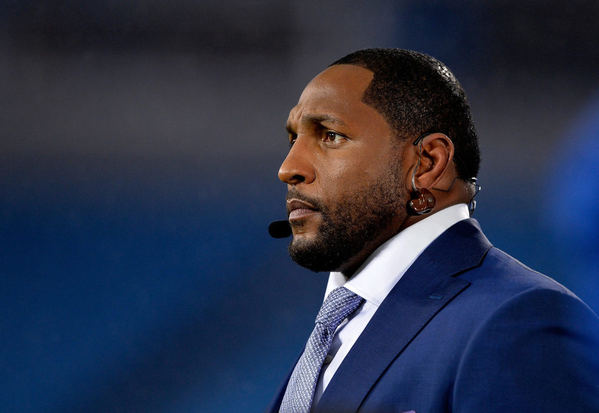 A solo shot of Ray Lewis.