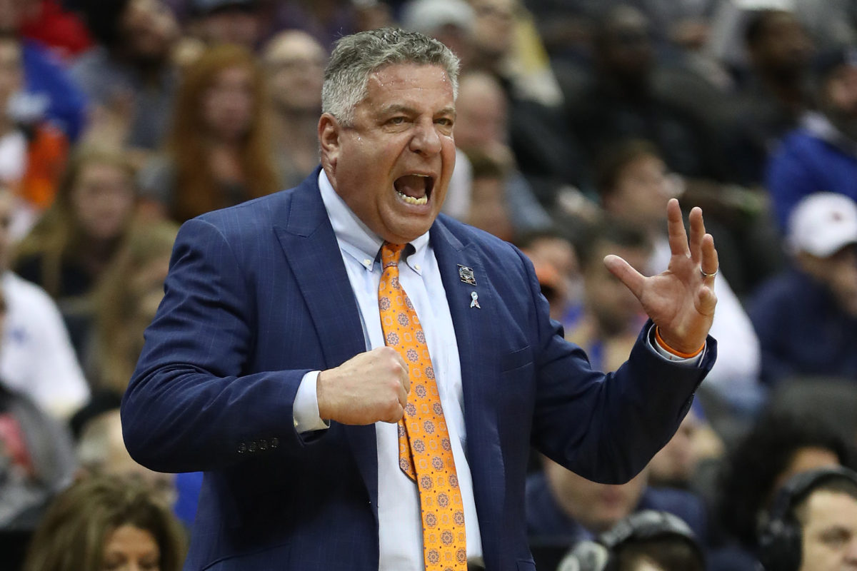 Bruce Pearl reacting during a basketball game.