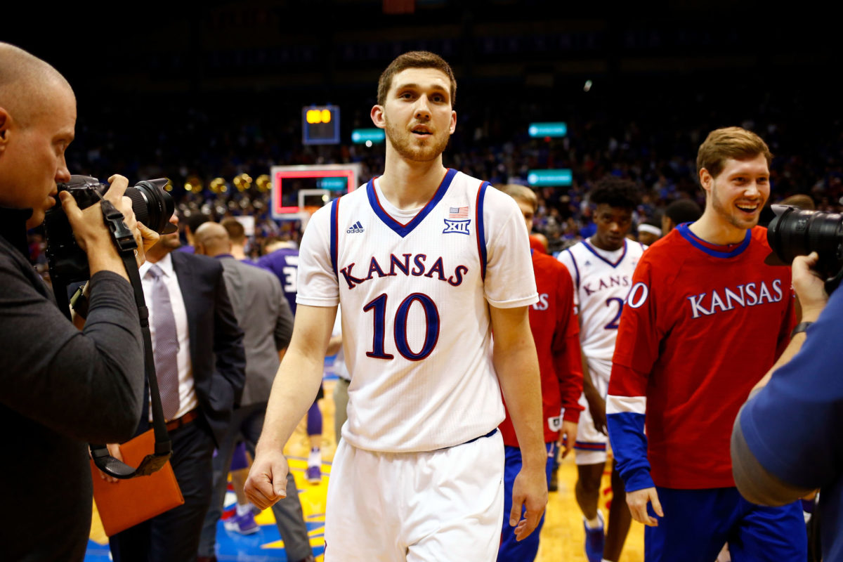 Former Kansas Star Svi Mykhailiuk Shining In NBA Summer League - The ...