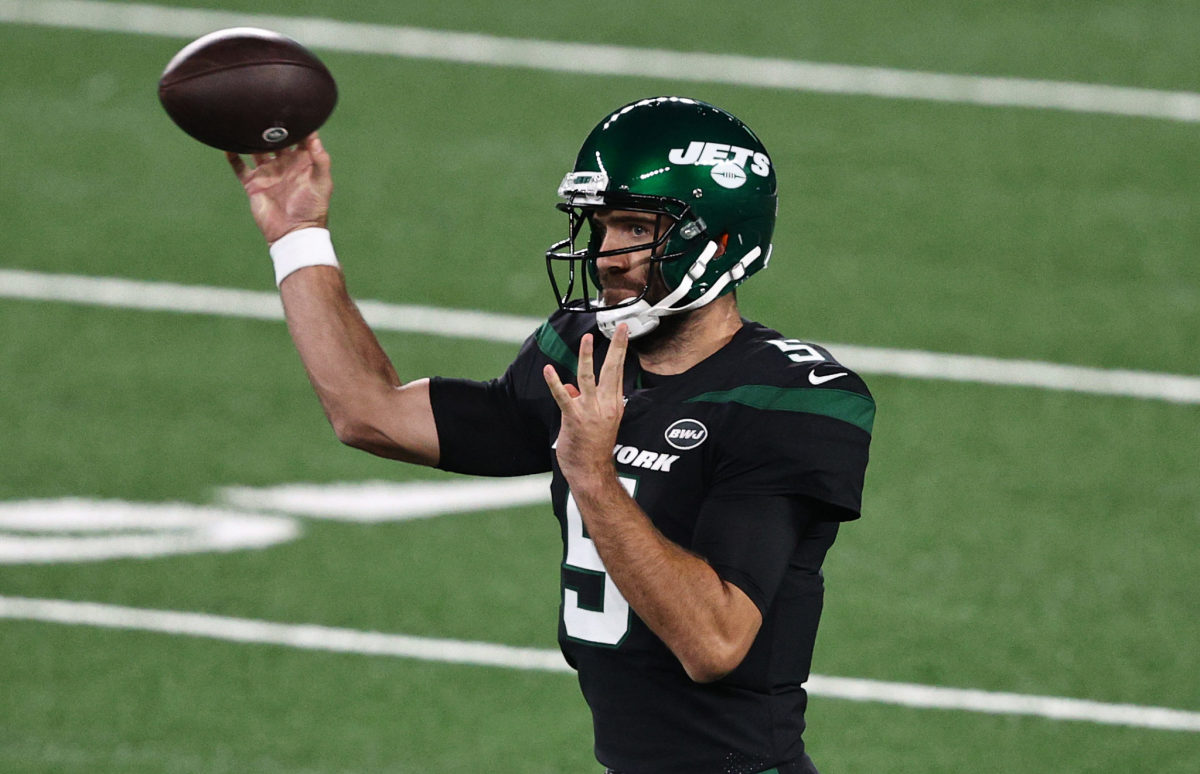 Joe Flacco throws a pass for the New York Jets