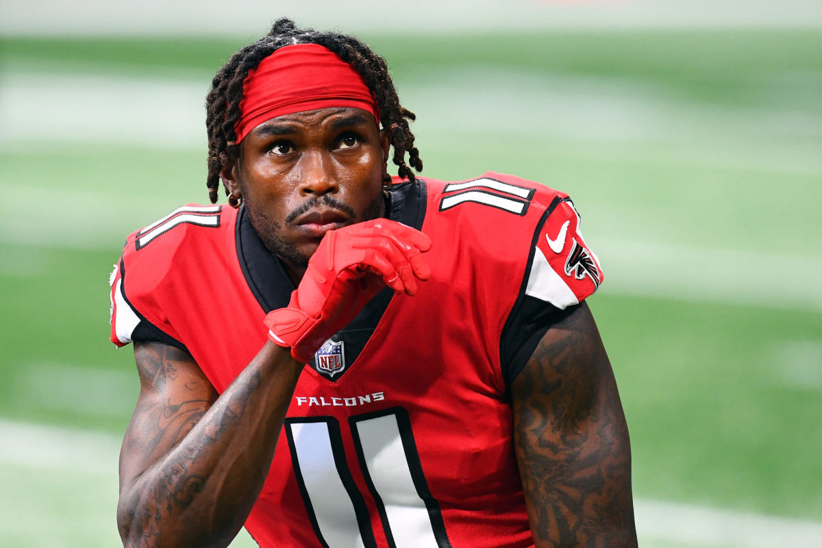 December 29, 2019: Atlanta Falcons wide receiver Julio Jones (11) signs a  jersey for fans after the NFL game between the Atlanta Falcons and the Tampa  Bay Buccaneers held at Raymond James