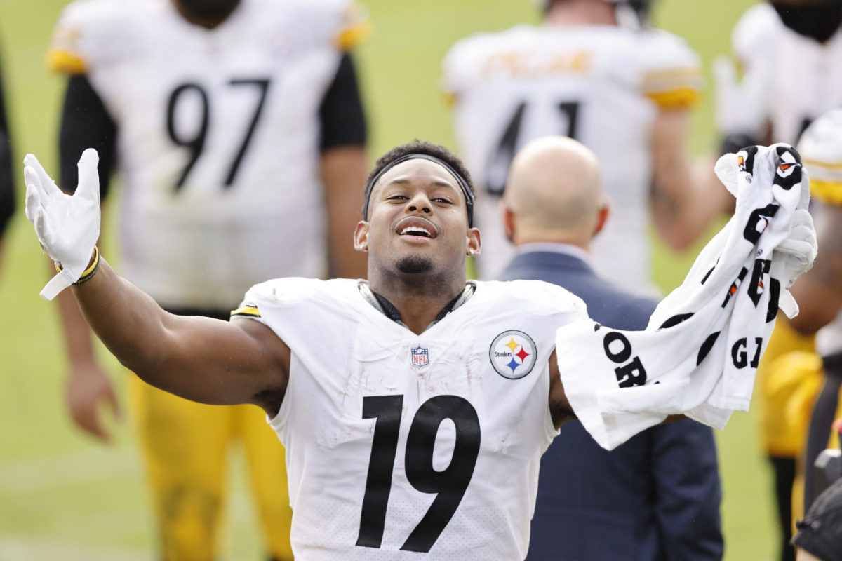 JuJu Smith-Schuster on the field for the Steelers.