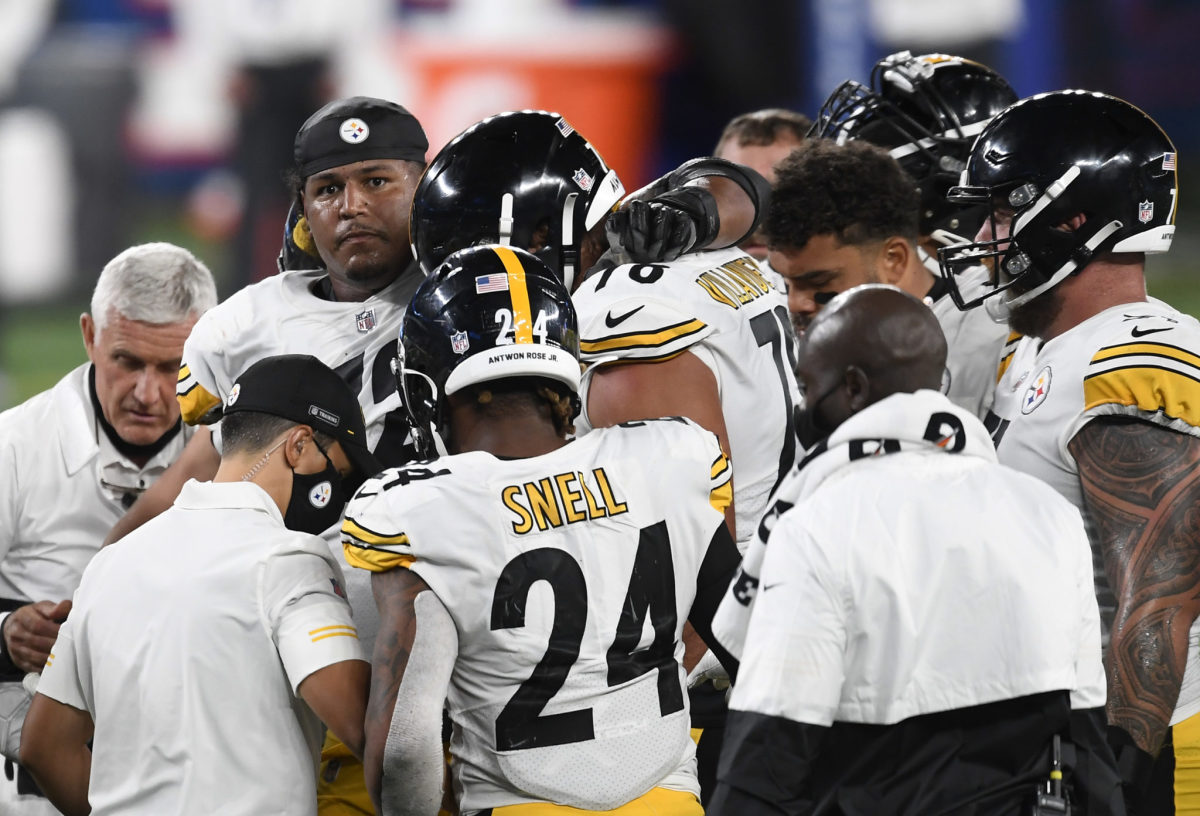 Steelers Offensive Guard Suffers Injury