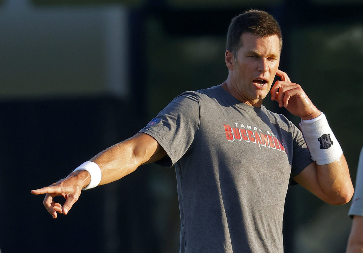 Look: Tom Brady Has A Special T-Shirt For His Bucs Debut - The