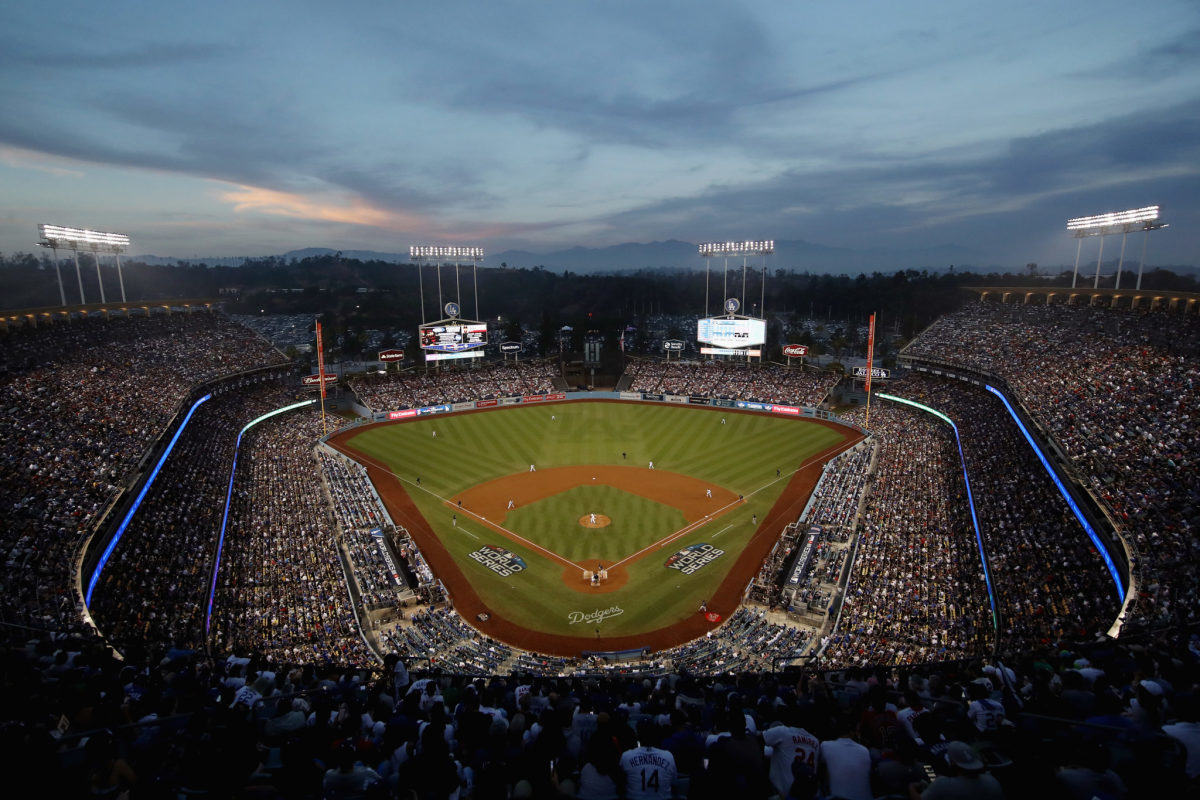 The Truth Behind The Viral Photo Of 'Flooded' Dodger Stadium - The