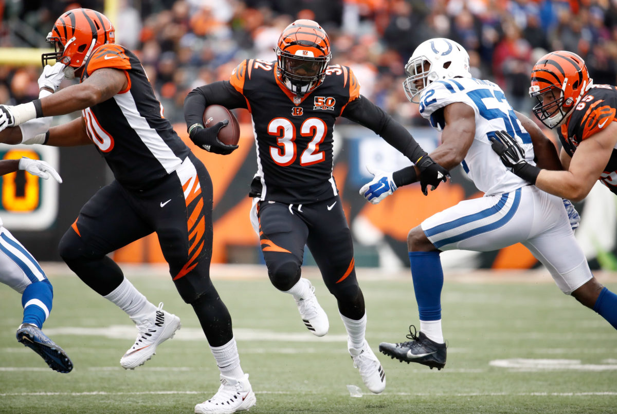 Former Patriots, Bengals running back announces retirement