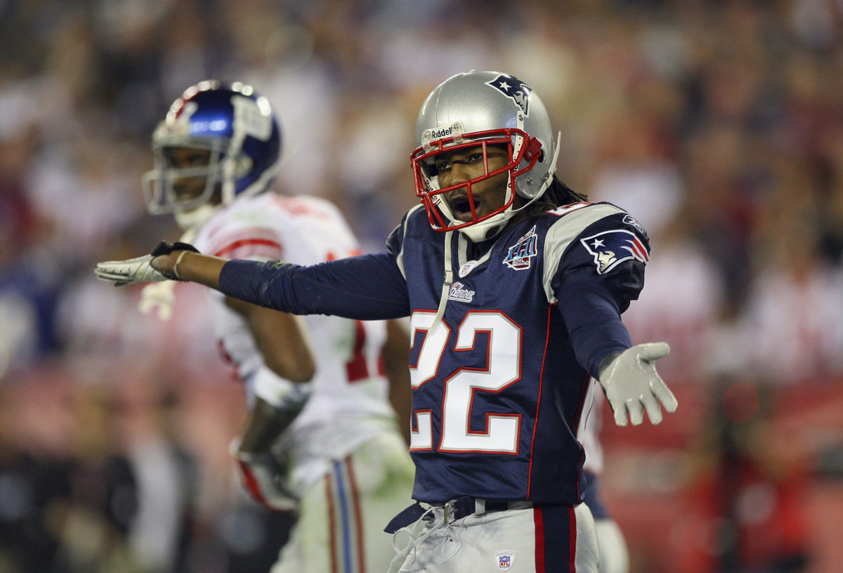 New York Giants Plaxico Burress celebrates his first quarter