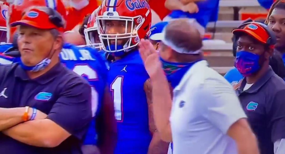 Dan Mullen lays into Todd Grantham on the Florida football sideline against Kentucky.