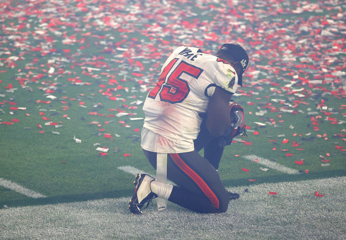 Tampa Bay Buccaneers celebrate Super Bowl LV title with boat