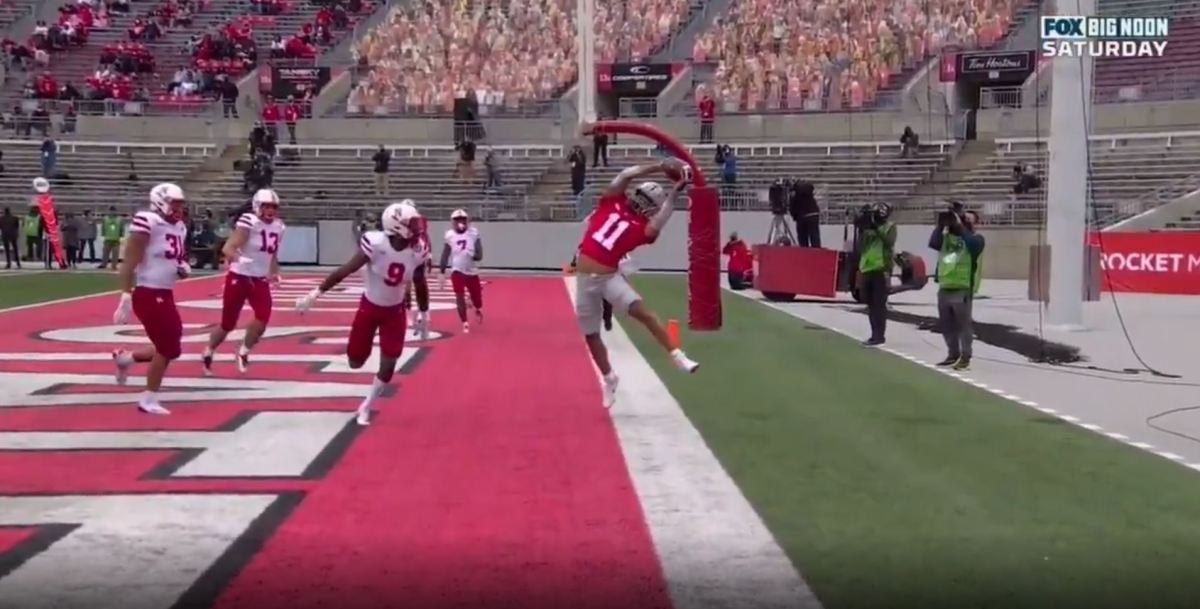 Jaxon Smith-Njigba makes an incredible touchdown catch in his Ohio State football debut.