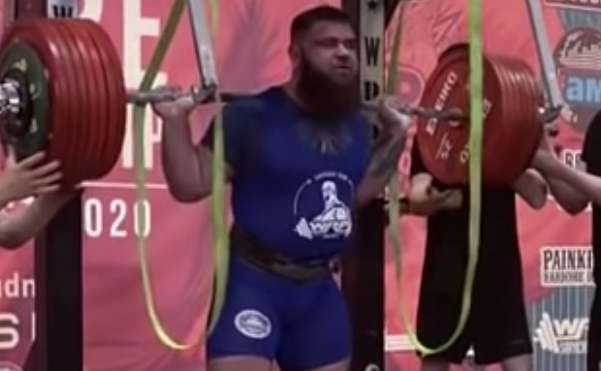 Video Of Russian Powerlifter's Injury Is Extremely Gruesome The Spun