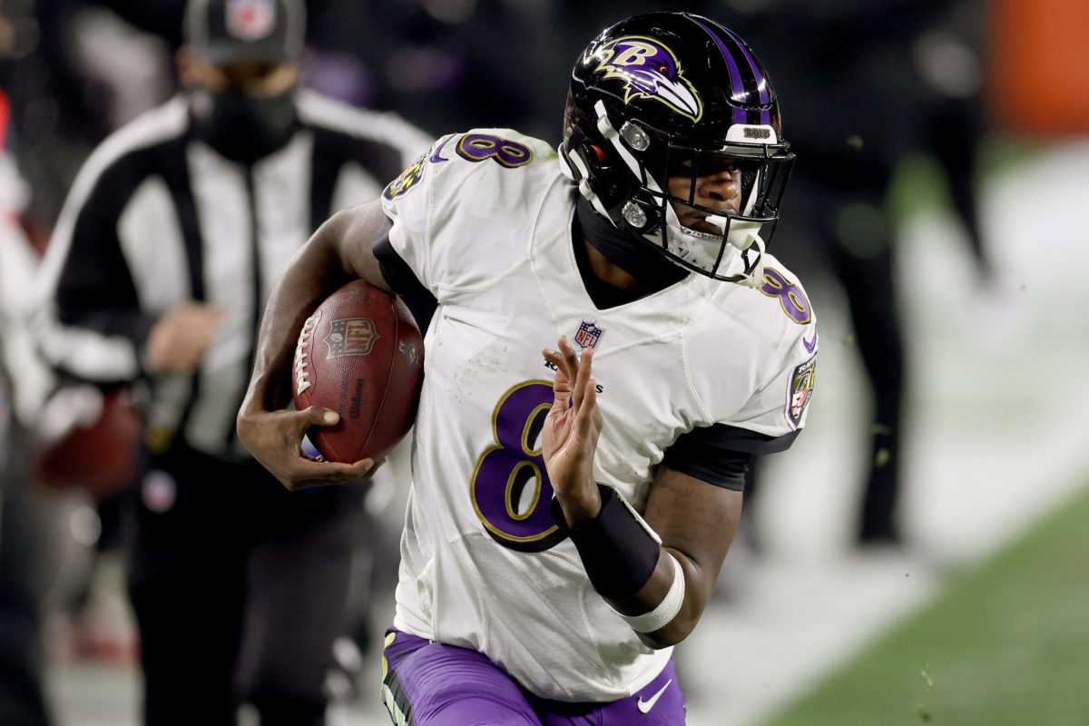 Lamar Jackson Reacts To Making NFL Quarterback History - The Spun: What's  Trending In The Sports World Today