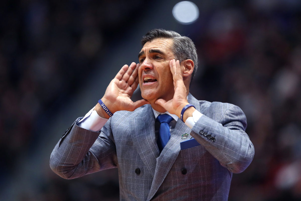 Jay Wright yelling to his players.