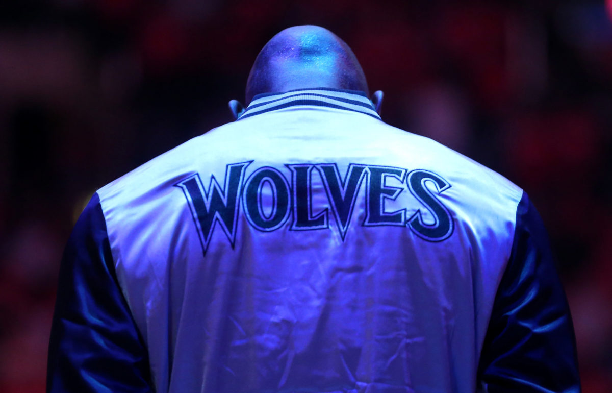 A picture of Kevin Garnett in a Minnesota Timberwolves warmup.