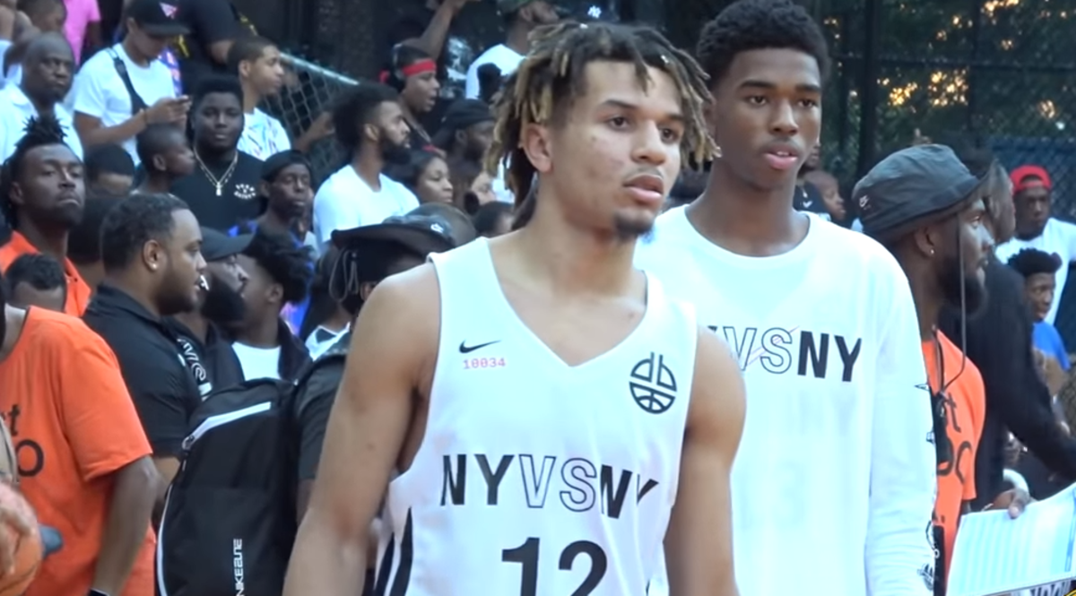 Five-star guard Cole Anthony playing in a game.