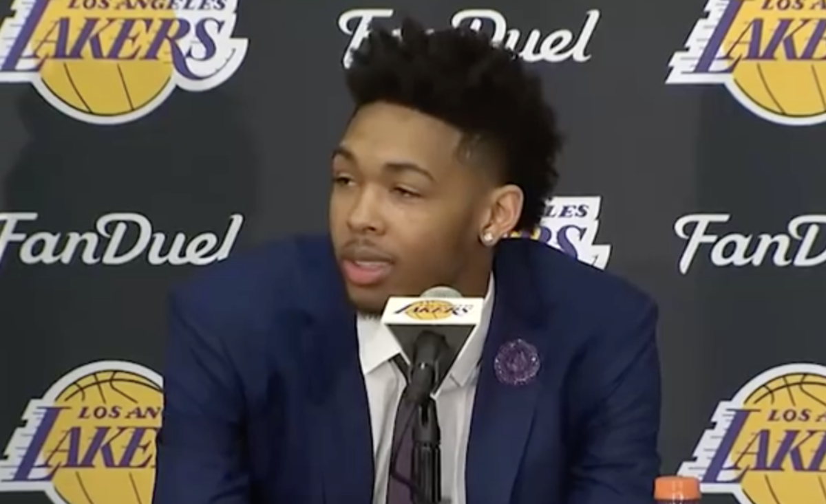 The Lakers introduce Brandon Ingram at a press conference.