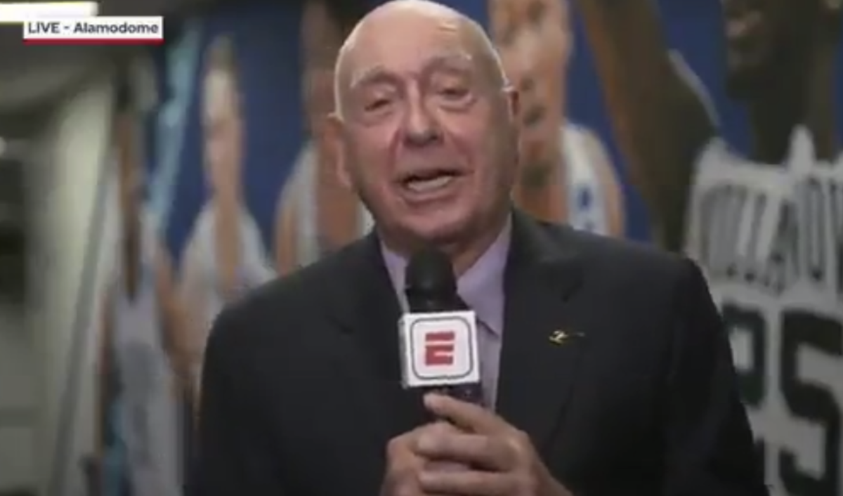 Dick Vitale reports from the Alamodome ahead of the Final Four.