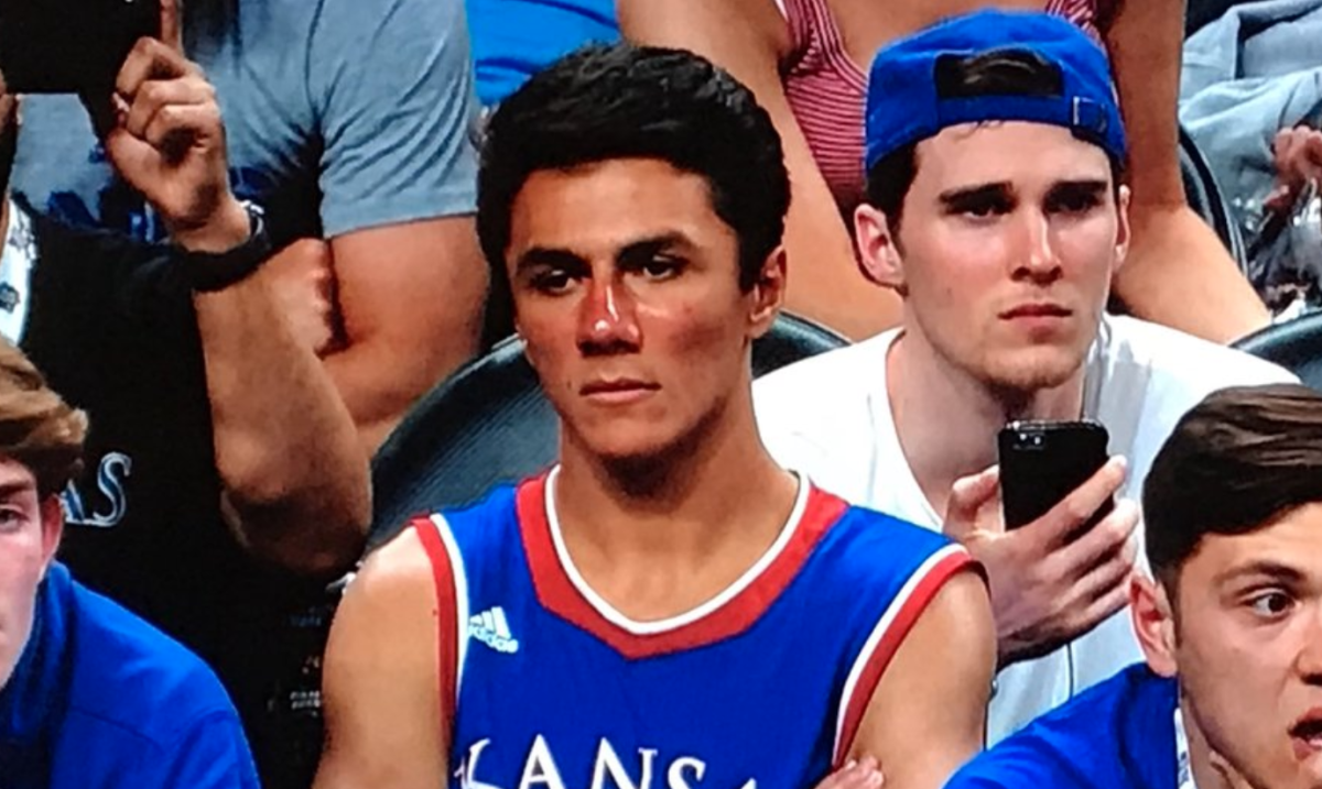 Photo Of This Sad Kansas Fan Is Going Viral After Loss The Spun What