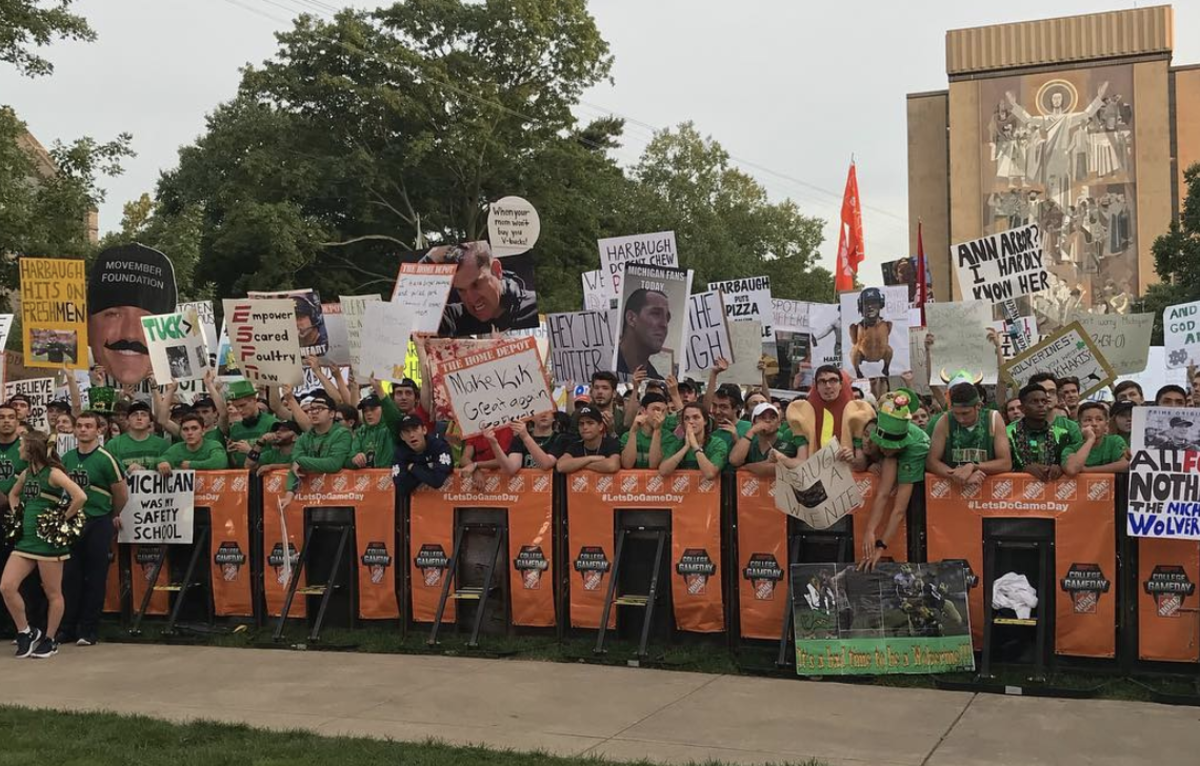Photo: This Is The Best Sign At ESPN's College GameDay Today - The Spun