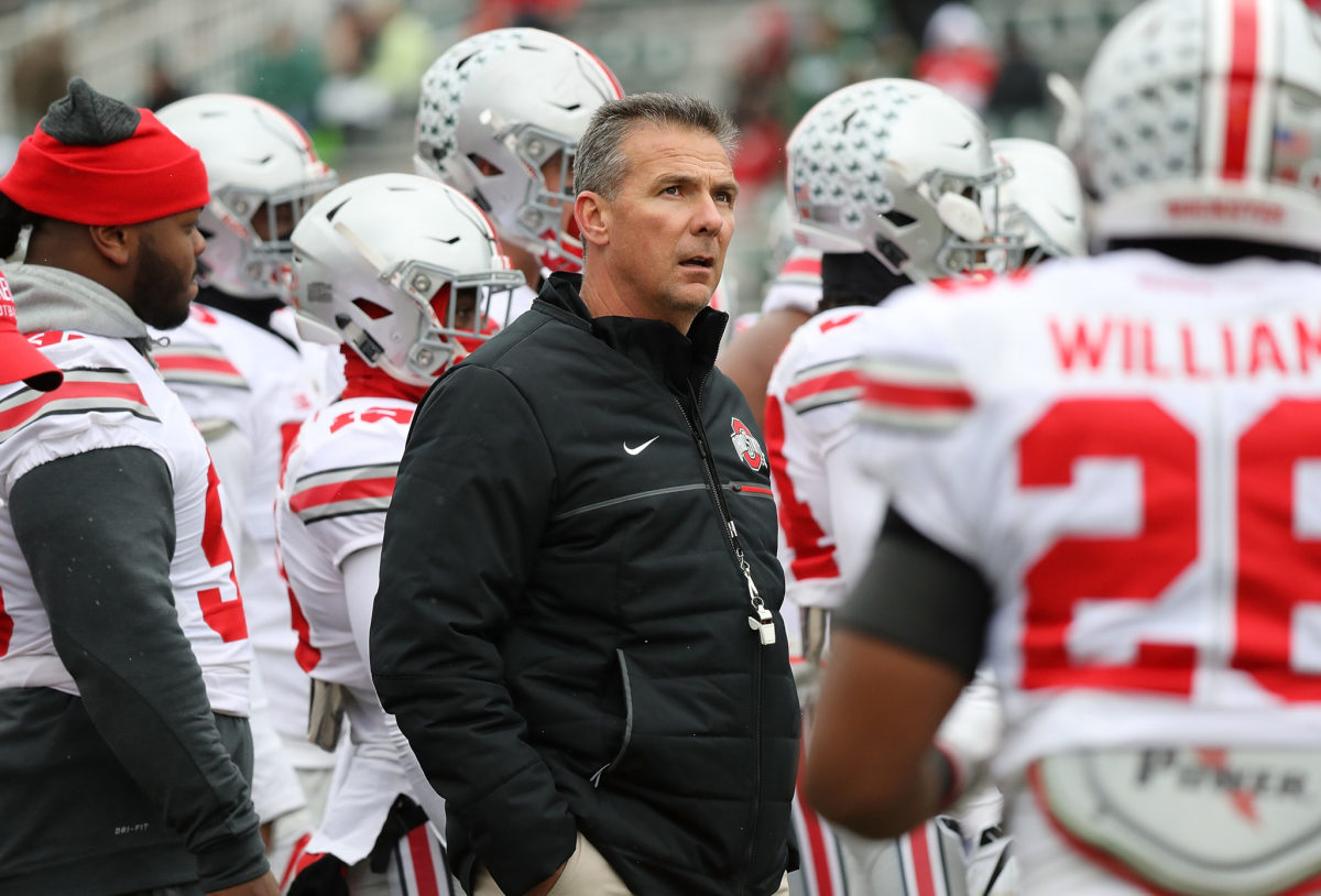 Ohio State to wear black uniforms against Michigan State