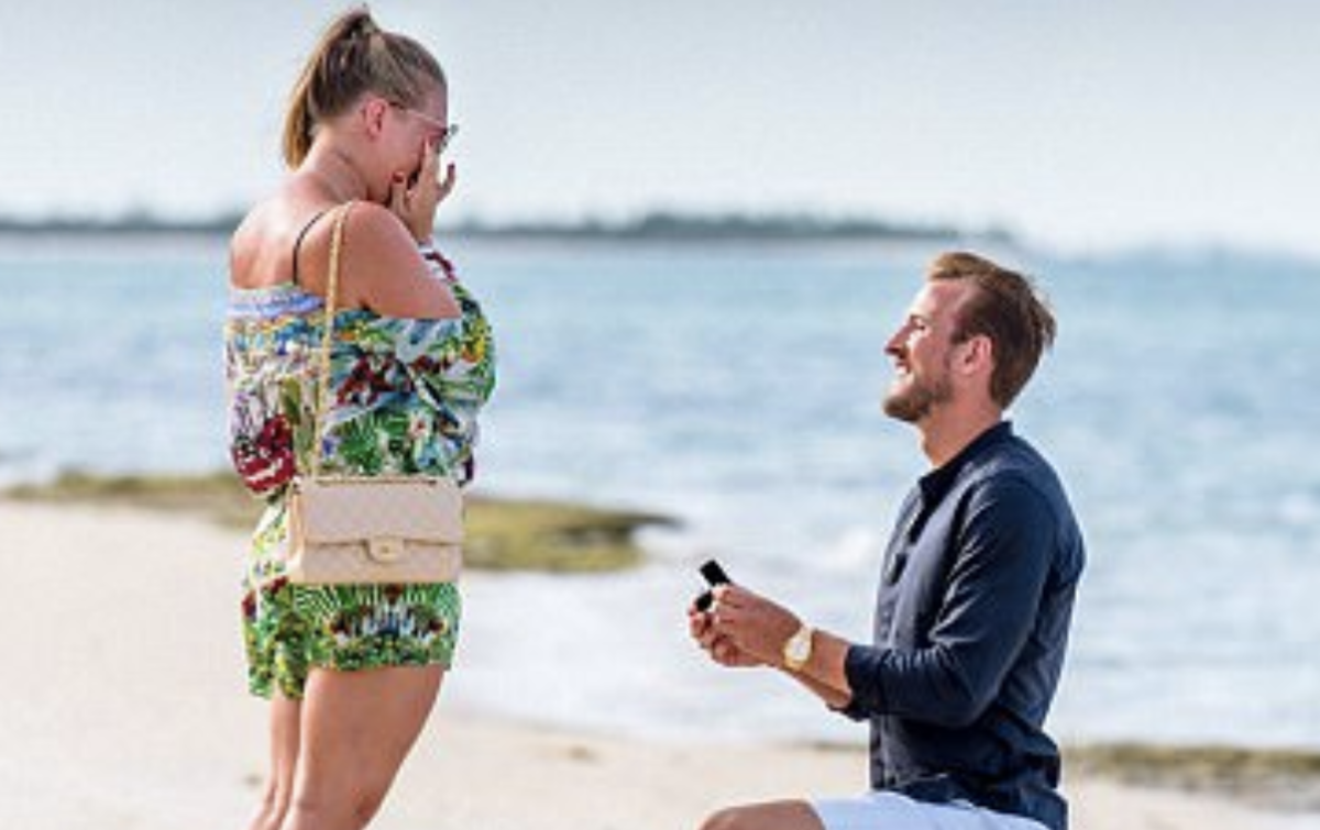 harry kane proposes to his girlfriend on the beach