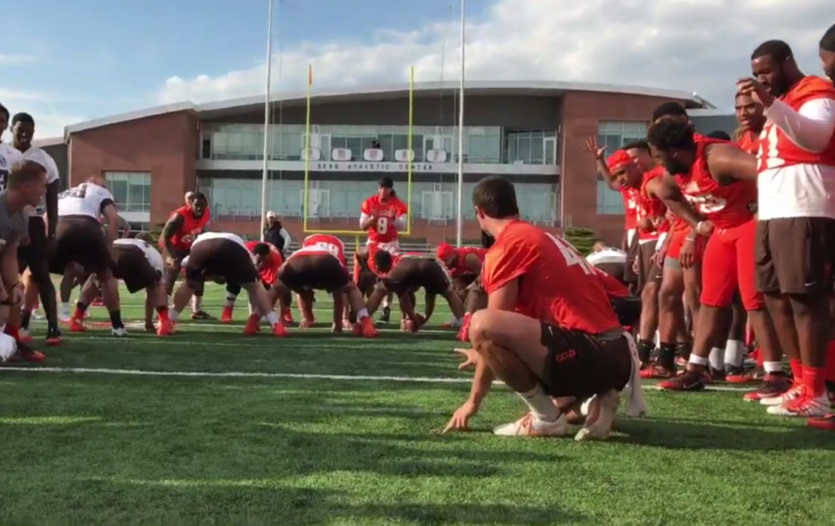 Photos Bowling Green Is Busting Out Special Gray Jerseys For Tonight's