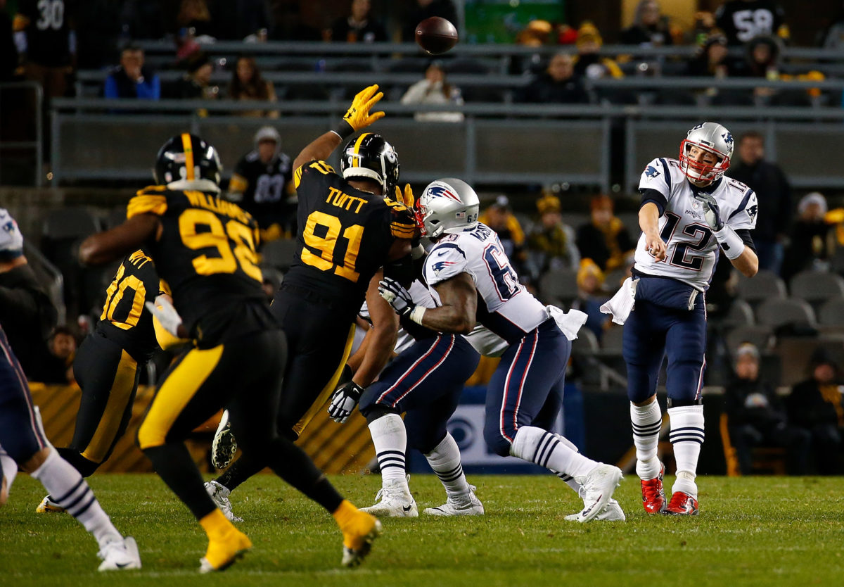 Tom Brady throws the ball against the Pittsburgh Steelers.