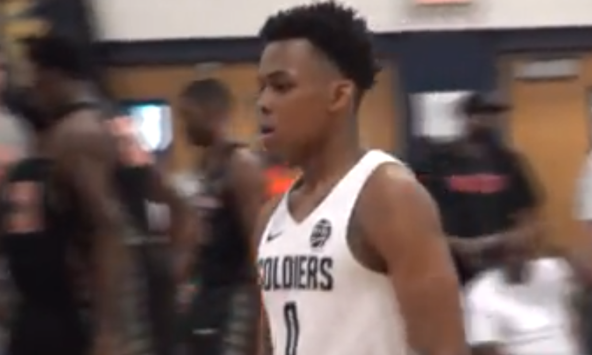 James Akinjo during a high school basketball game.