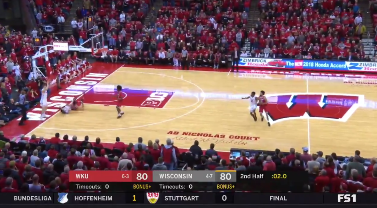 Players get tangled up with two seconds left in Wisconsin vs. Western Kentucky.