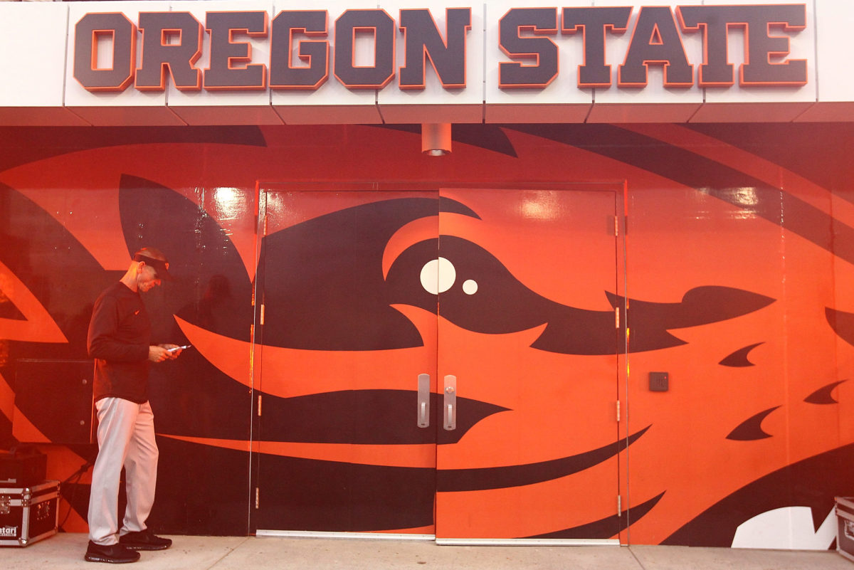 Gary Anderson hangs outside the Oregon state locker room.