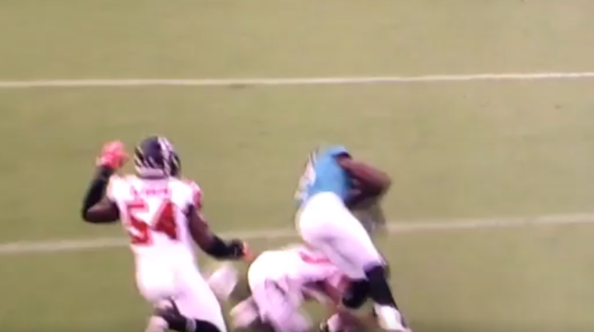 Marqise Lee suffers a terrible-looking knee injury during a preseason game.