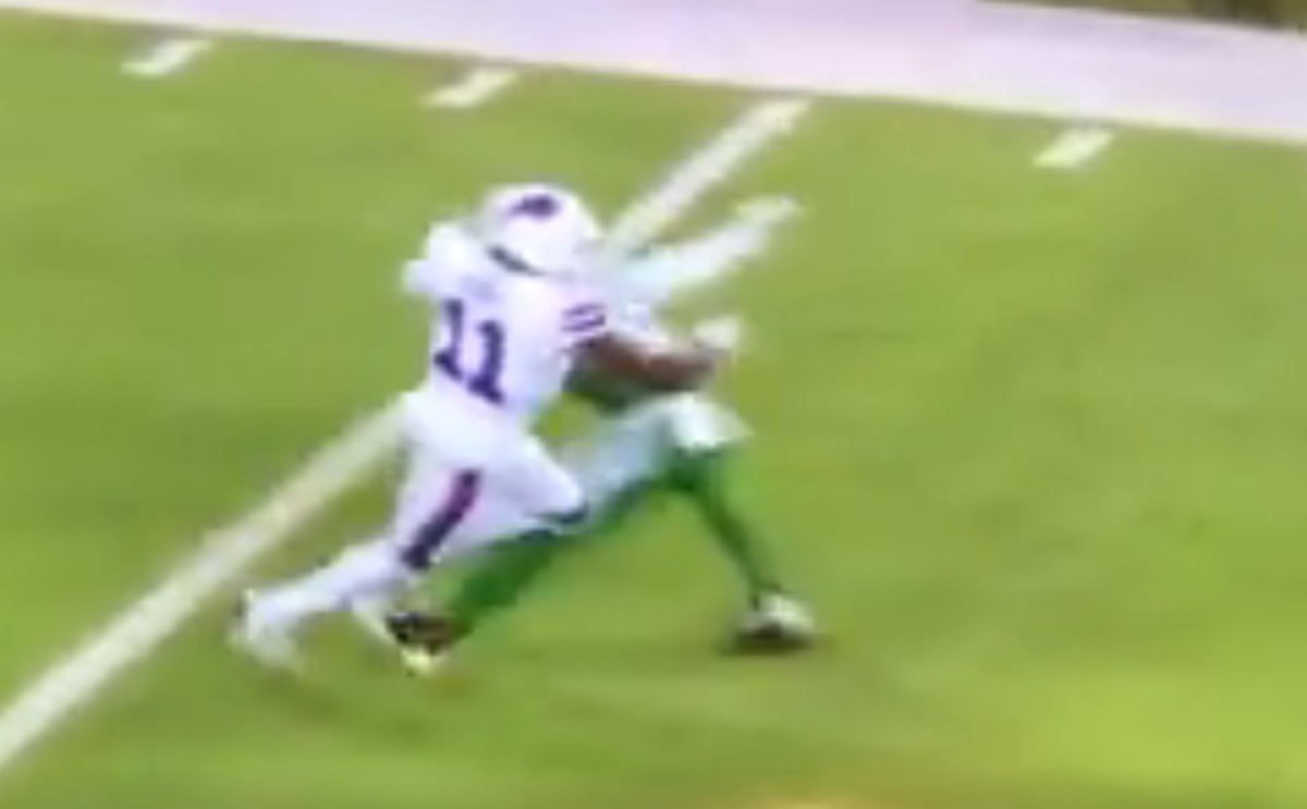 Buster Skrine makes controversial play.