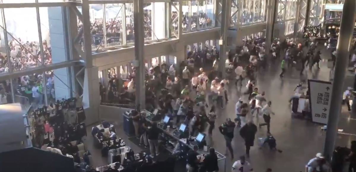 Dallas Cowboys fans rush AT&T Stadium ahead of 2019 NFL Playoffs game vs. the Seahawks.