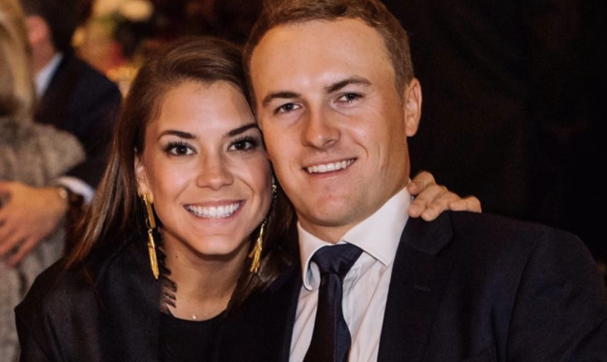 jordan spieth posts a photo with his girlfriend