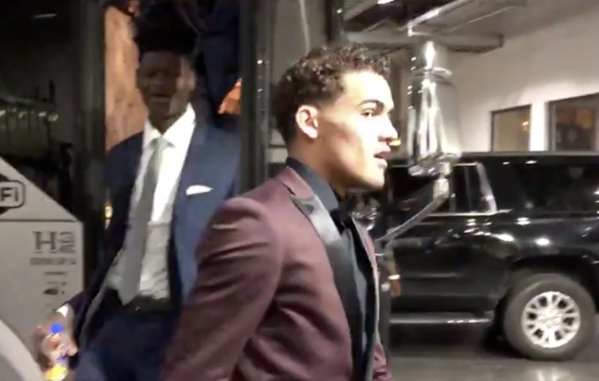 Photos: Trae Young's 2018 NBA Draft Outfit Is Going Viral - The