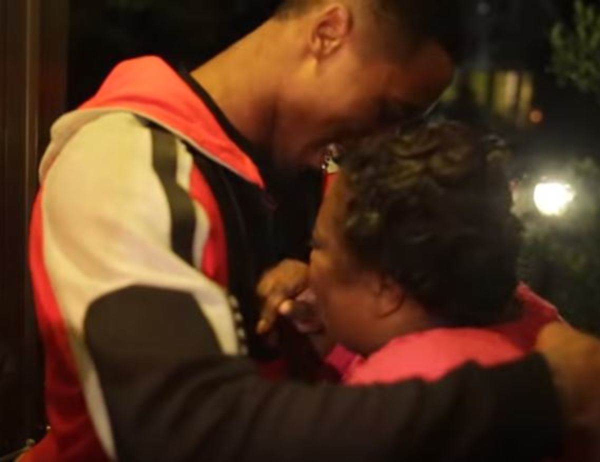 Rondae Hollis Jefferson surprises his mother at her house.
