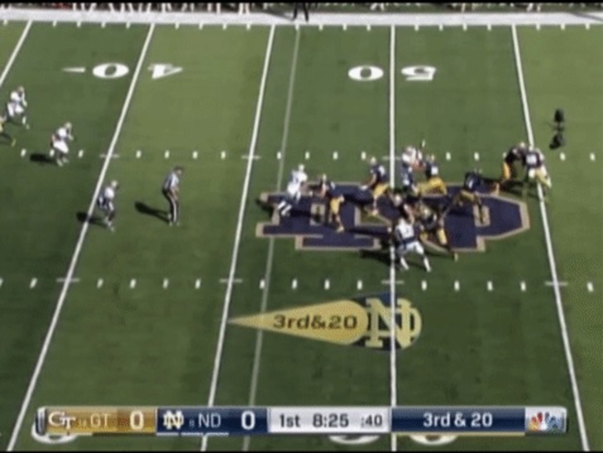 Notre Dame's DeShone Kizer throwing for a long touchdown against Georgia Tech.