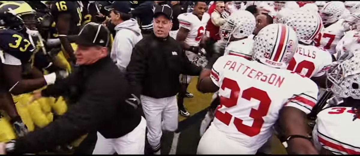 Ohio State and Michigan players needed to be separated by officials.