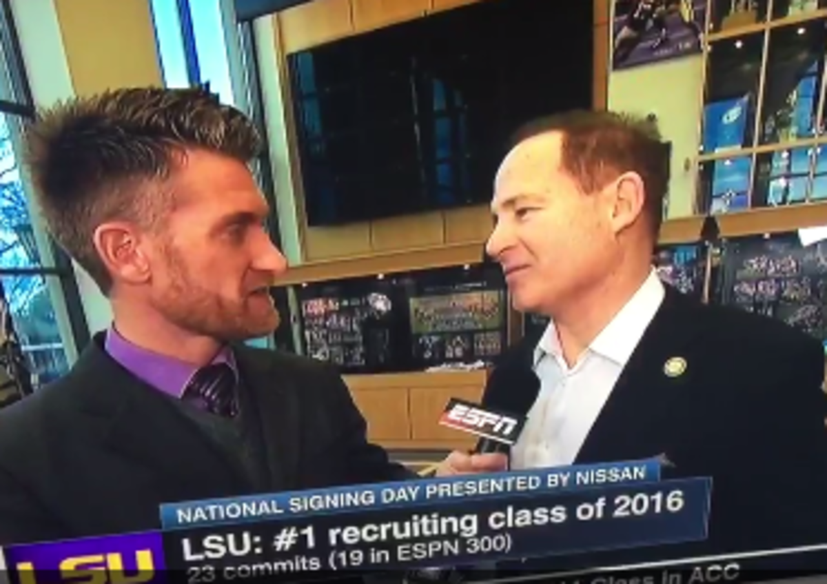 les miles interviewed by Marty Smith.
