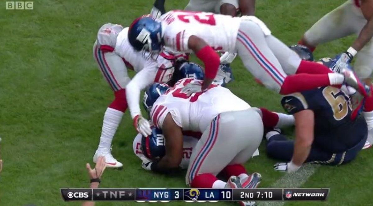 Landon Collins and the Giants celebrating after a touchdown