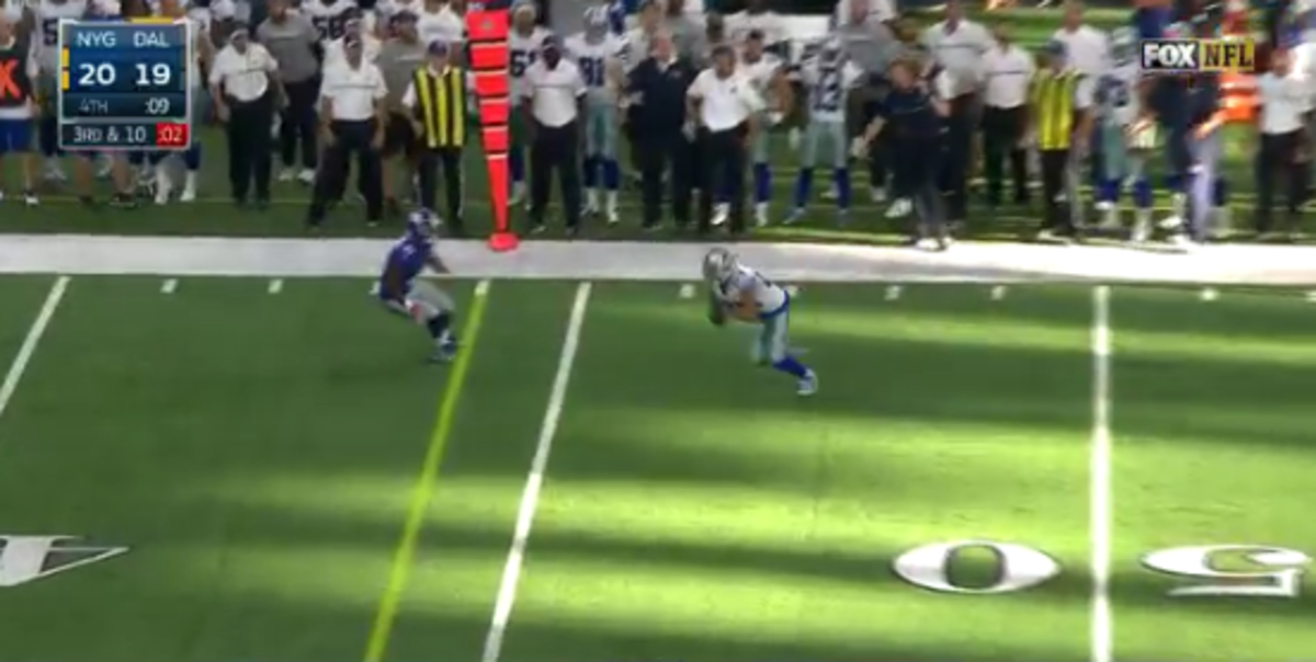 Terrance Williams deciding to stay in bounds instead of stopping the clock.