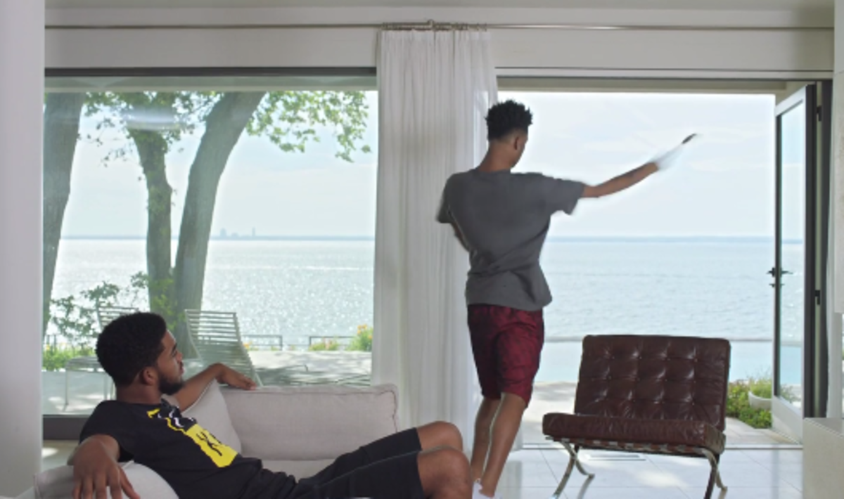 D'Angelo Russell in new Foot Locker commercial.