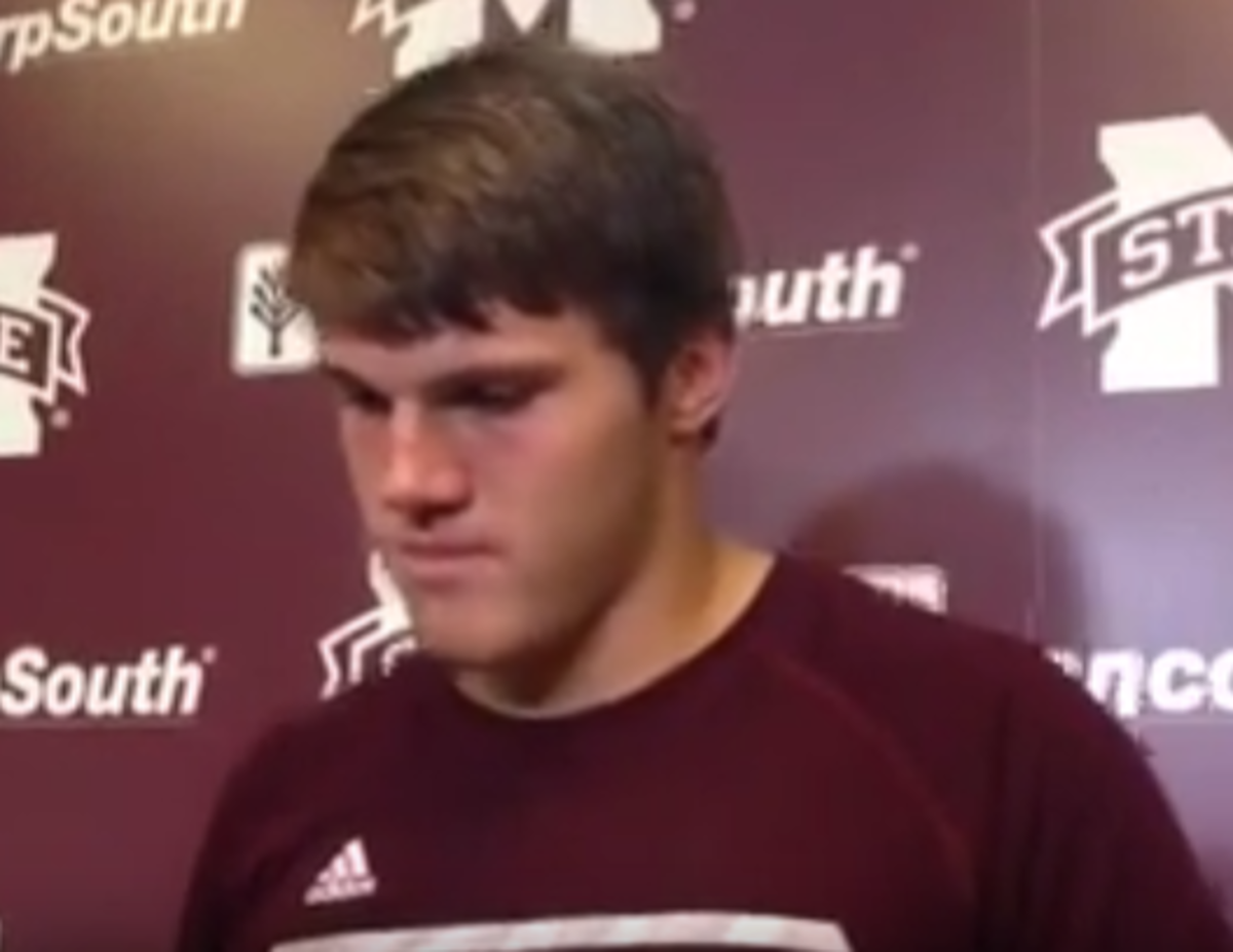 Mississippi State Decided First Team QB Reps With Rock, Paper, Scissors