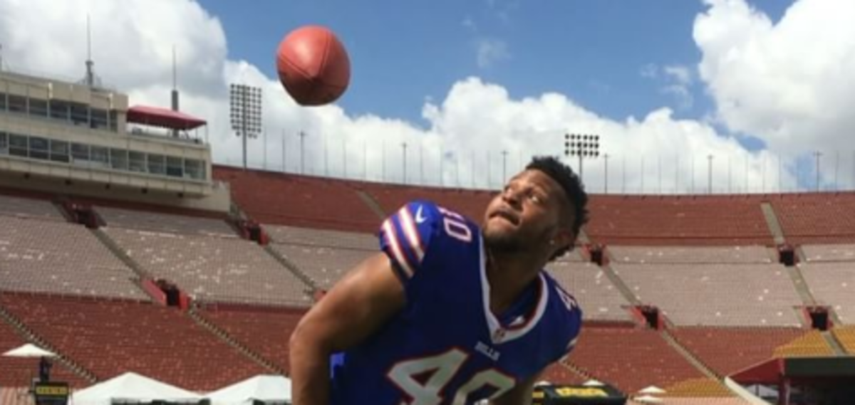 Bills' Jonathan Williams poses in team uniform for first time.