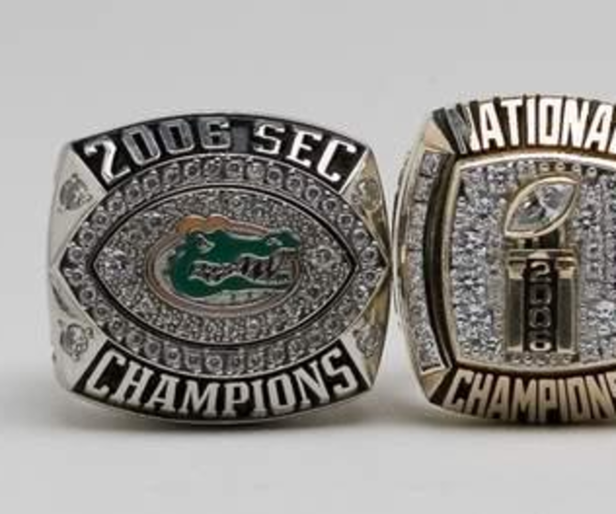 Former Florida Star Brandon Spikes Tweets Photo Of Title Rings