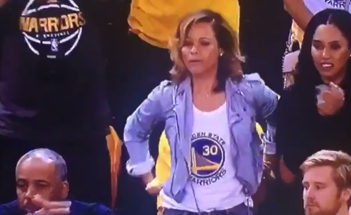 Steph Curry's mom watches her son.
