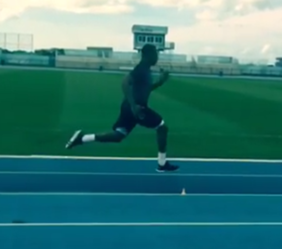Kenyan Drake run on a track to gear up for the NFL combine.